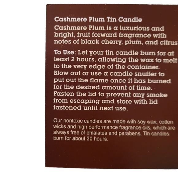 NWOT cashmere plum soy candle - Picture 3 of 4
